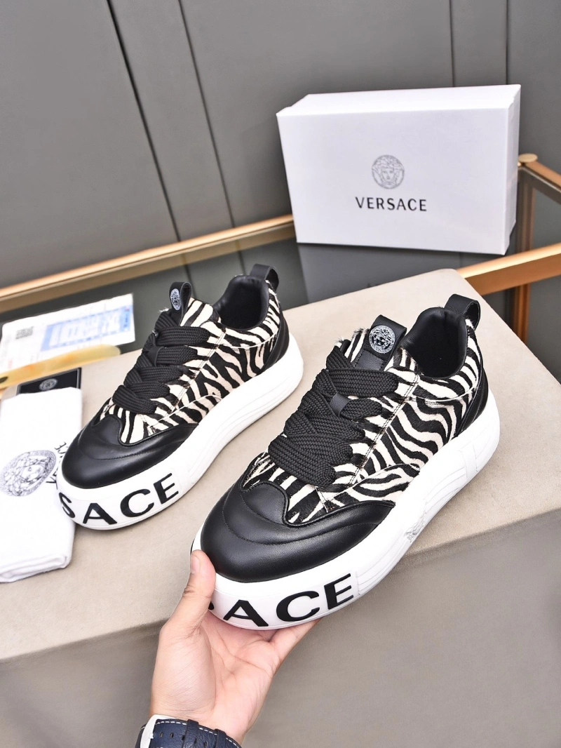 Gxvxnchy Sneakers Timeless 153403