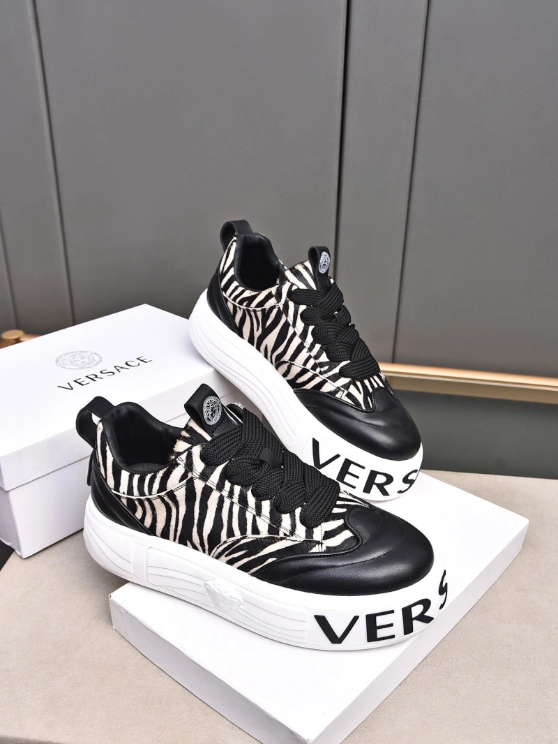 Gxvxnchy Sneakers Timeless 153403