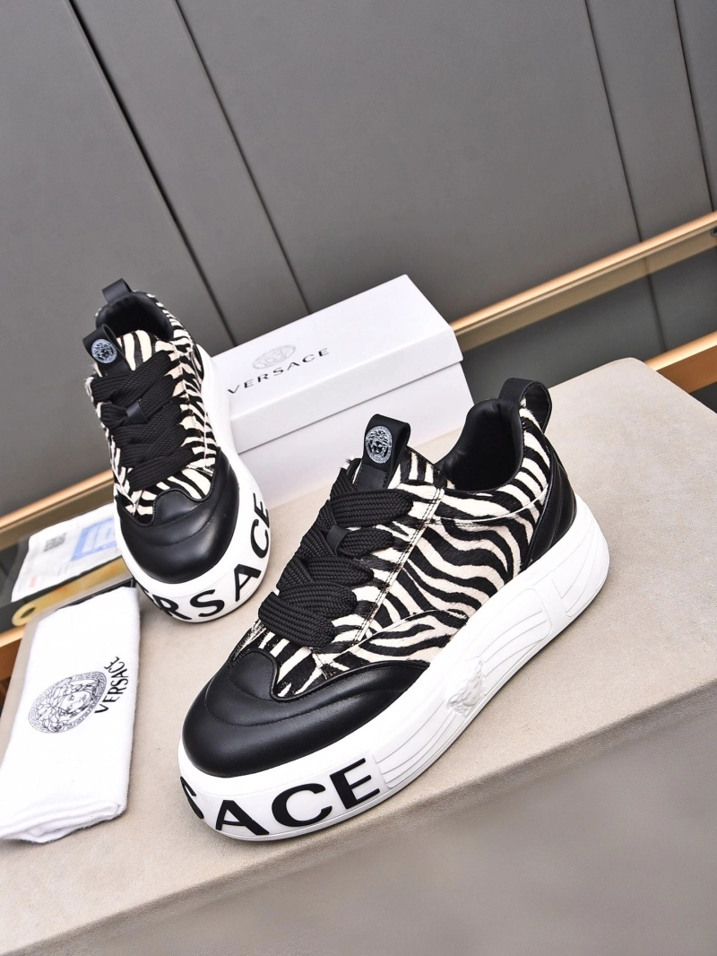 Gxvxnchy Sneakers Timeless 153403
