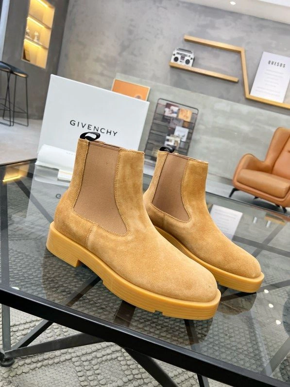 Modern Gxvxnchy Boots 153684