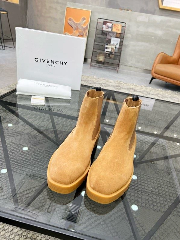 Modern Gxvxnchy Boots 153684