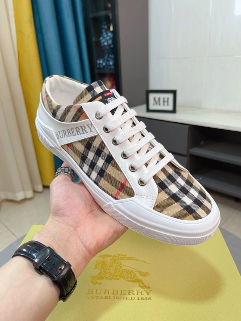 DailyWear Bxrbxrry Sneakers 115097