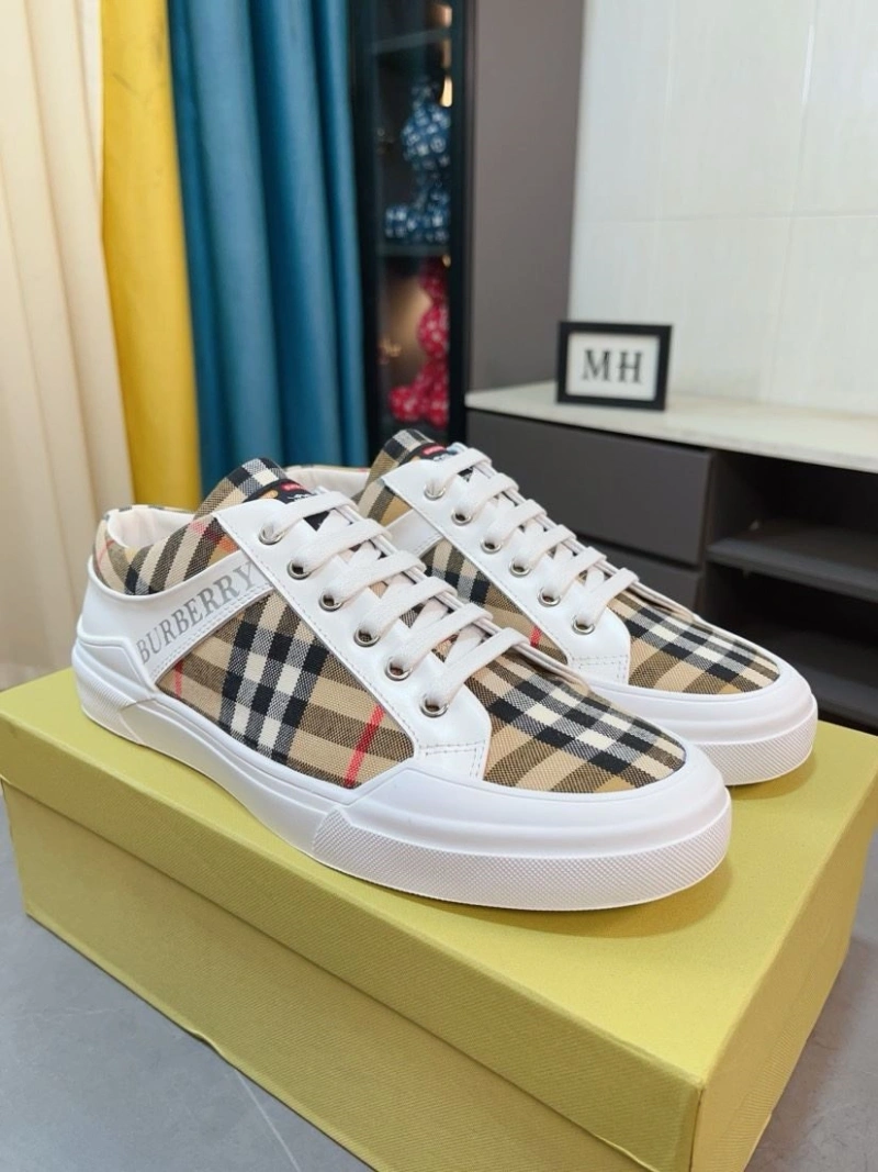 DailyWear Bxrbxrry Sneakers 115097
