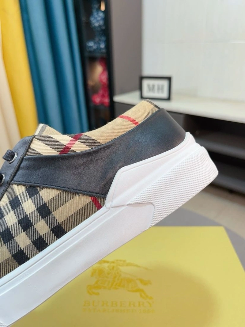 Unique Bxrbxrry Sneakers 115101