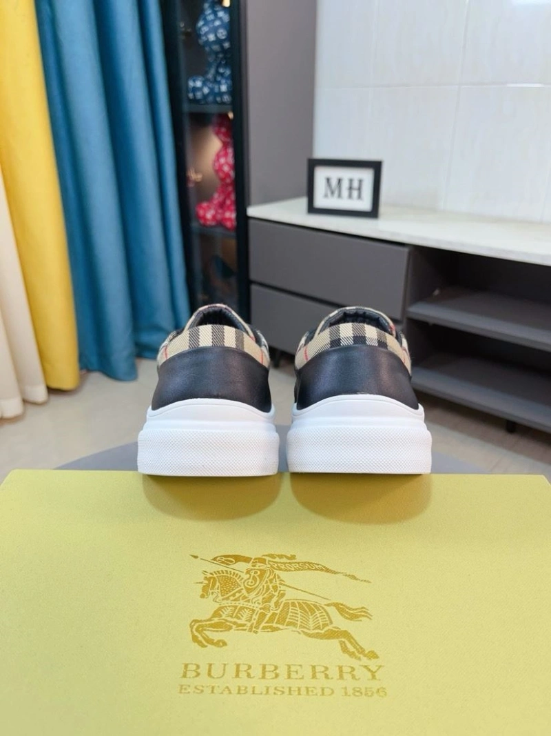 Unique Bxrbxrry Sneakers 115101