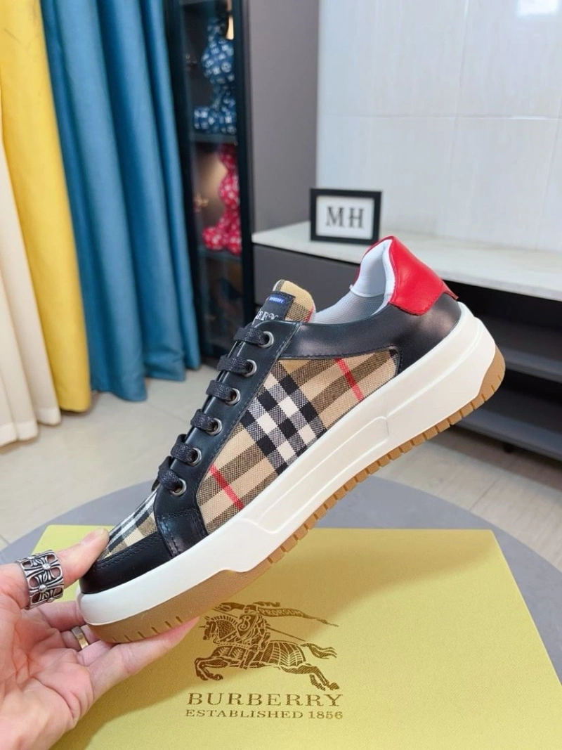Sophisticated Bxrbxrry Sneakers 115095