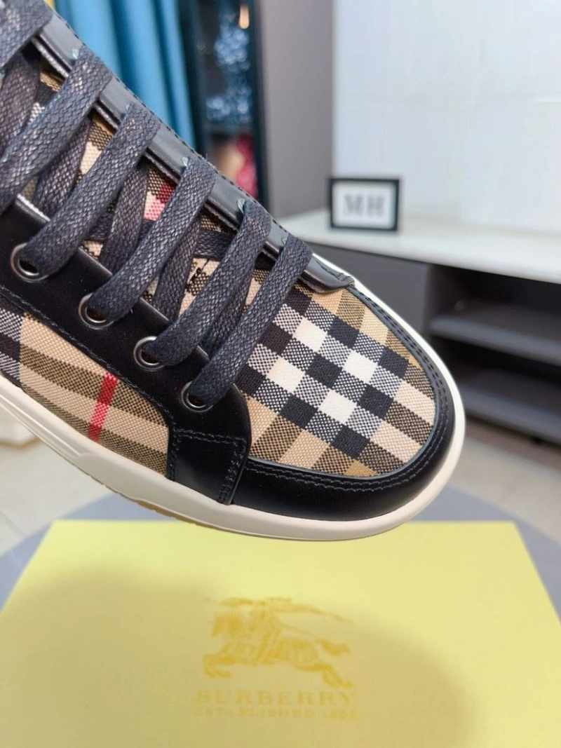 Sophisticated Bxrbxrry Sneakers 115095