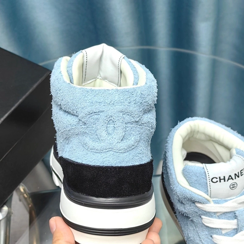 Resilient Chxnxl Sneakers 132168