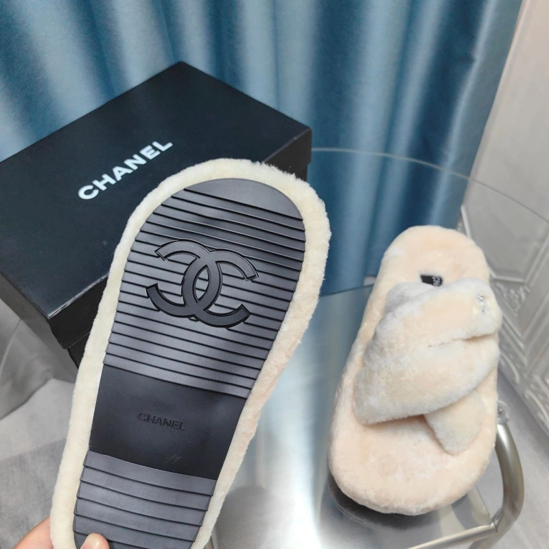 Chxnxl Slippers StreetReady 130709