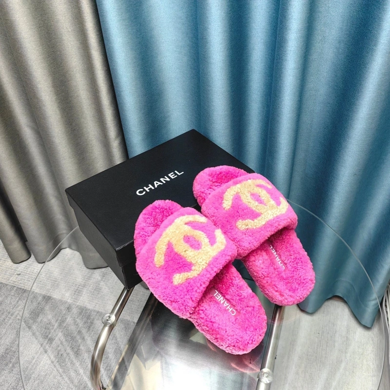 ModernLook Chxnxl Slippers 130704