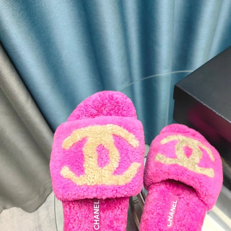ModernLook Chxnxl Slippers 130704
