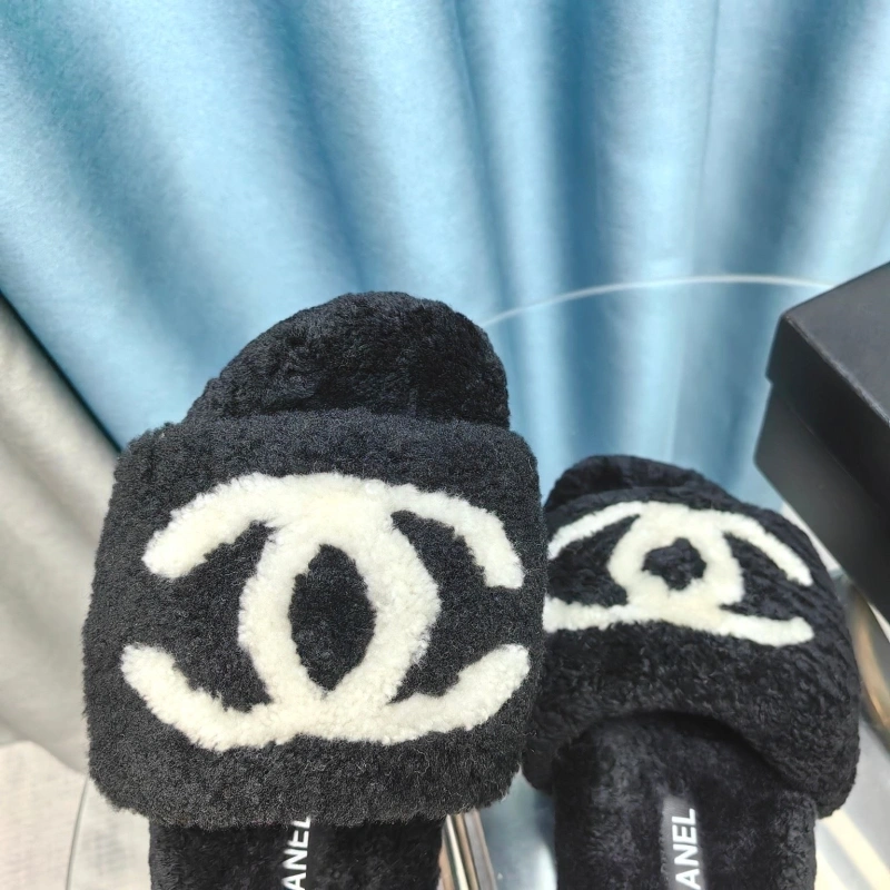 DailyWear Chxnxl Slippers 130703