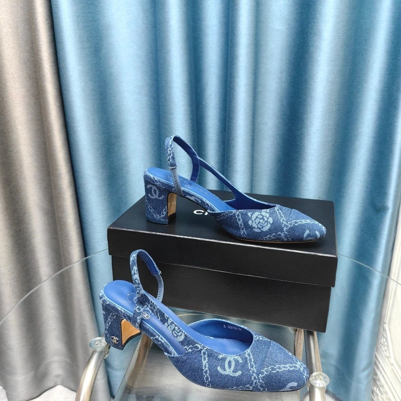Cozy Chxnxl Sandals 131349
