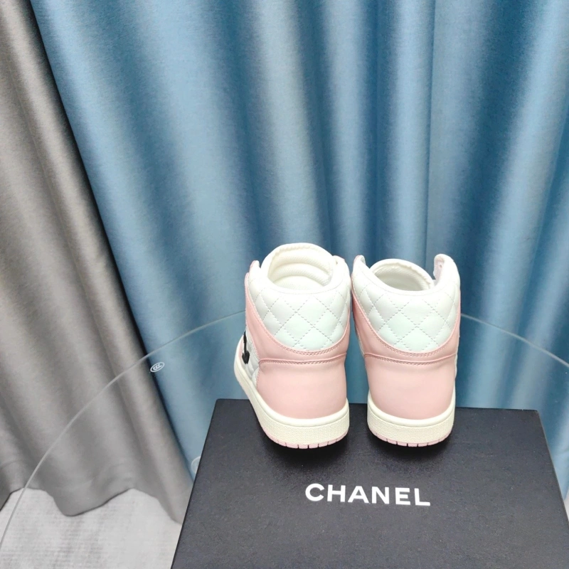 Minimalist Chxnxl Sneakers 132156