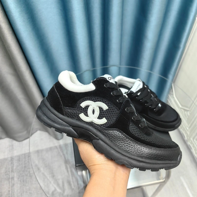 Durable Chxnxl Sneakers 132151