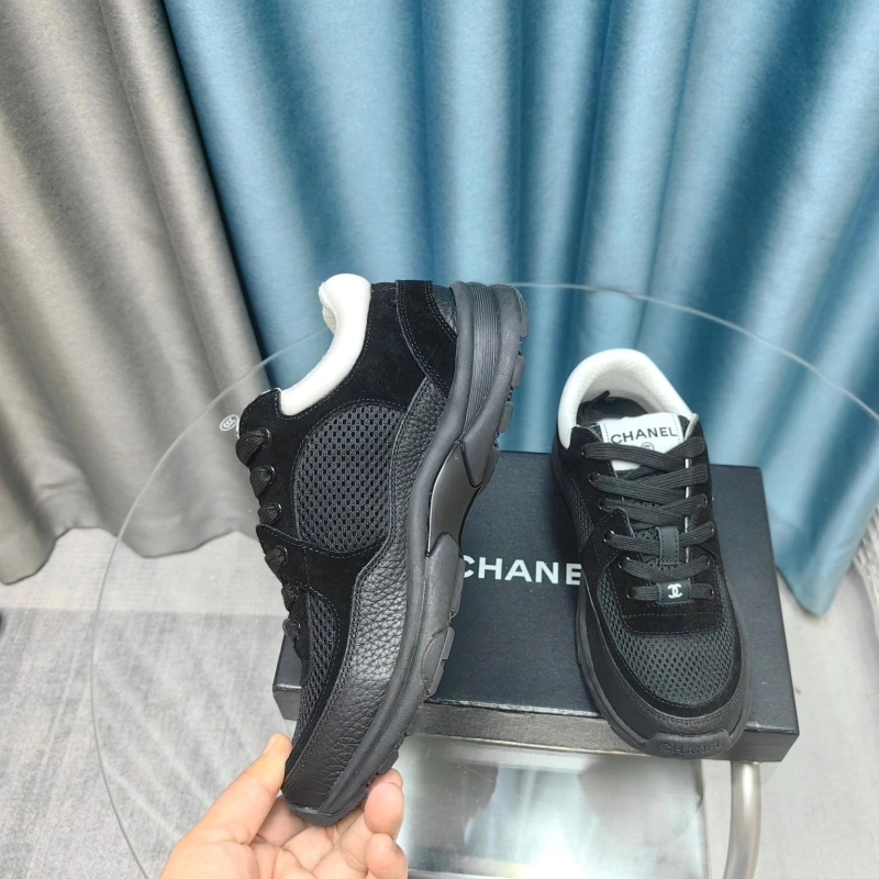 Durable Chxnxl Sneakers 132151