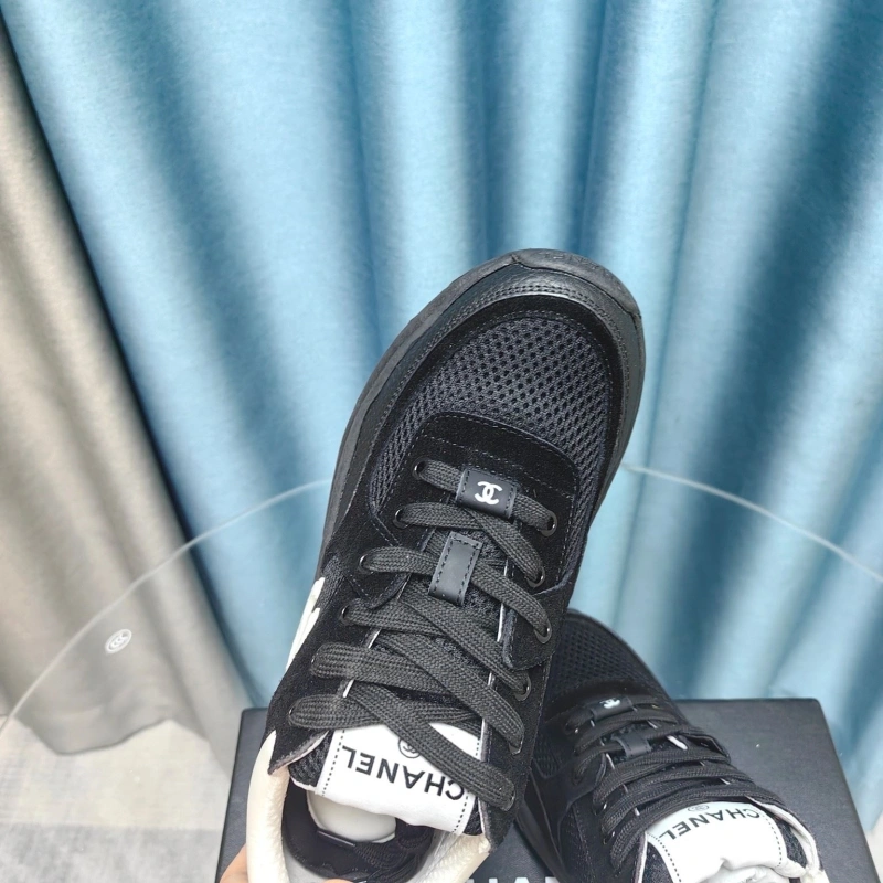 Durable Chxnxl Sneakers 132151