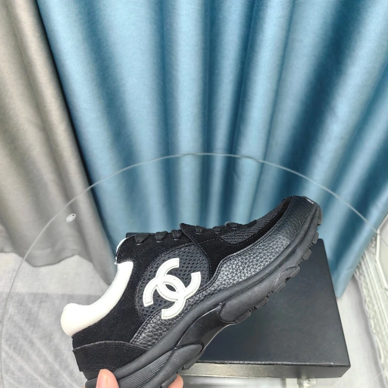 Durable Chxnxl Sneakers 132151