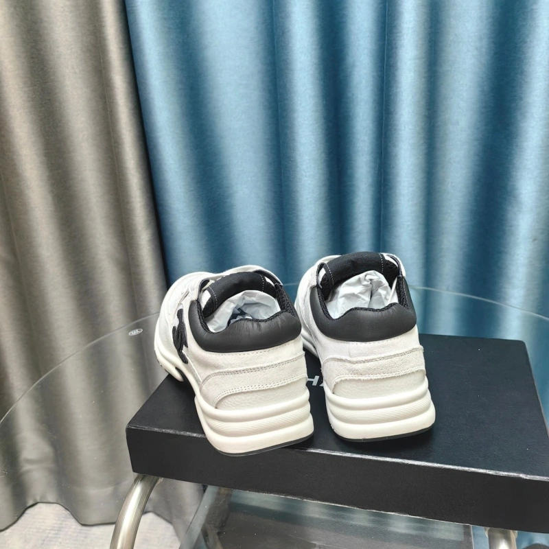 Chxnxl Sneakers Sophisticated 132153