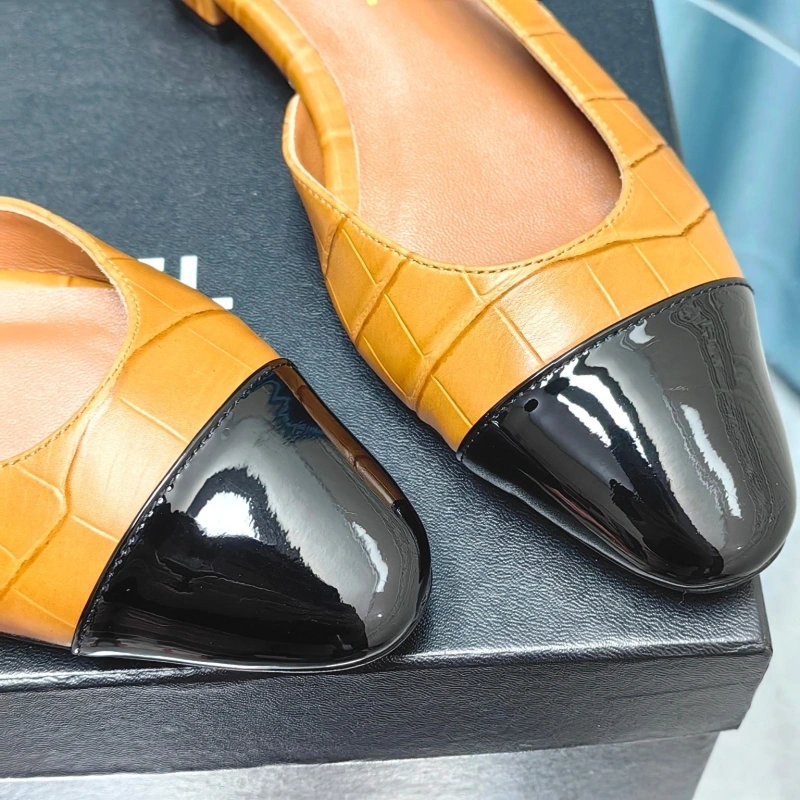 Elegant Chxnxl Sandals 131348