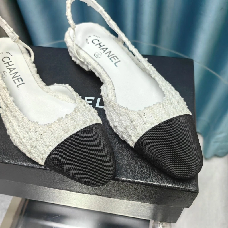 Efficient Chxnxl Sandals 131310