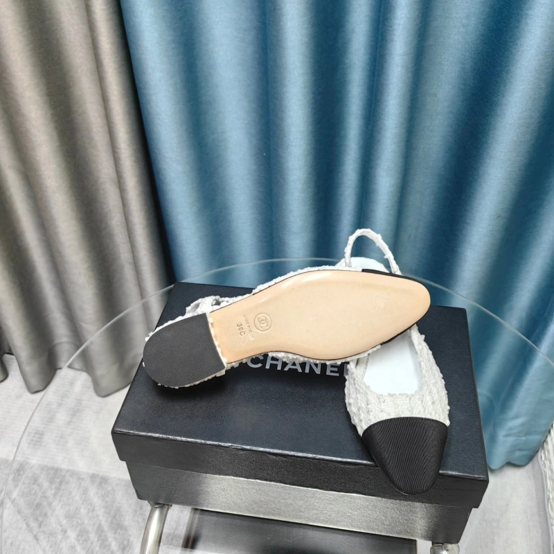 Efficient Chxnxl Sandals 131310
