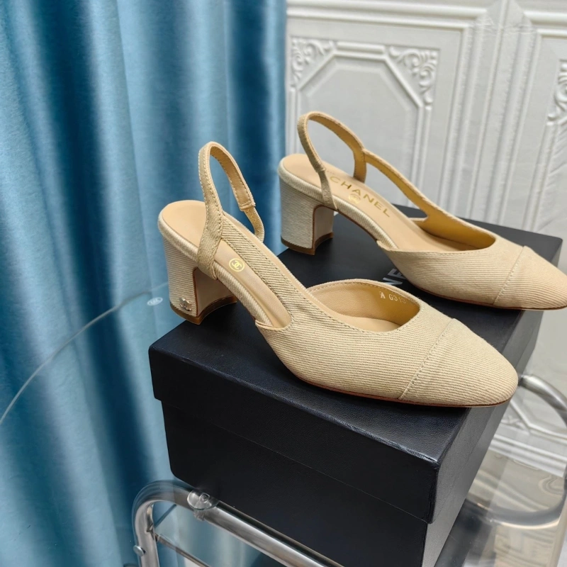 EyeCatching Chxnxl Sandals 131299