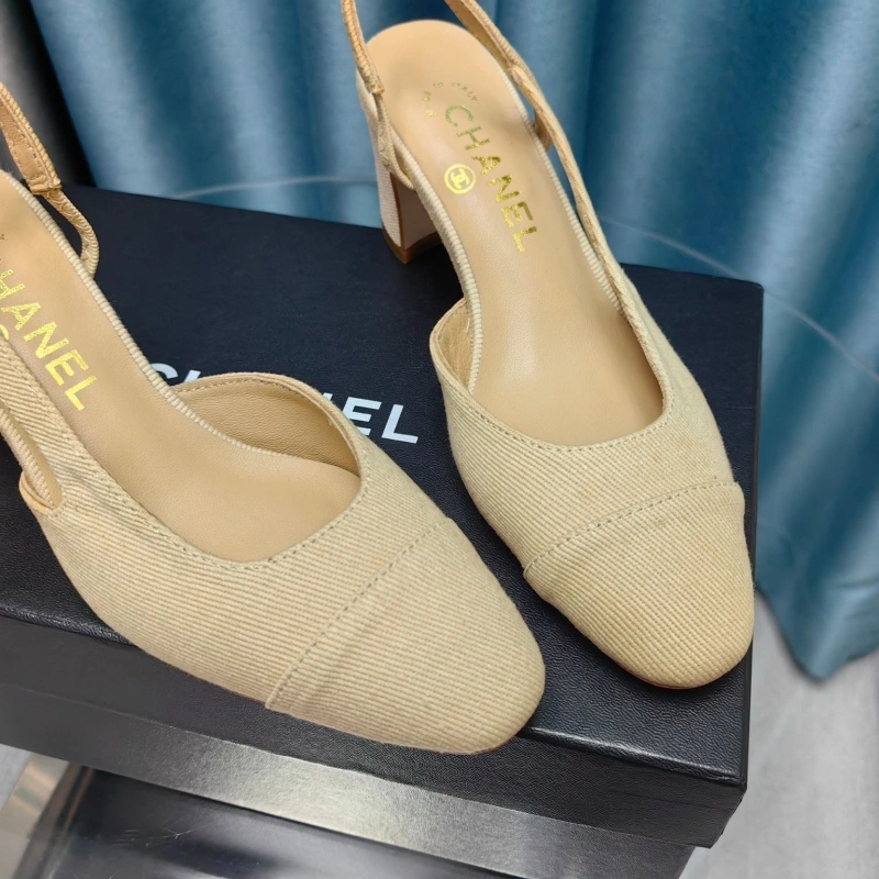 EyeCatching Chxnxl Sandals 131299