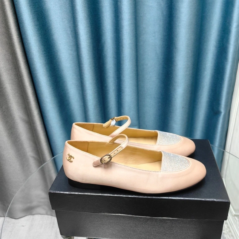 GoAnywhere Chxnxl Flat Shoes 131841