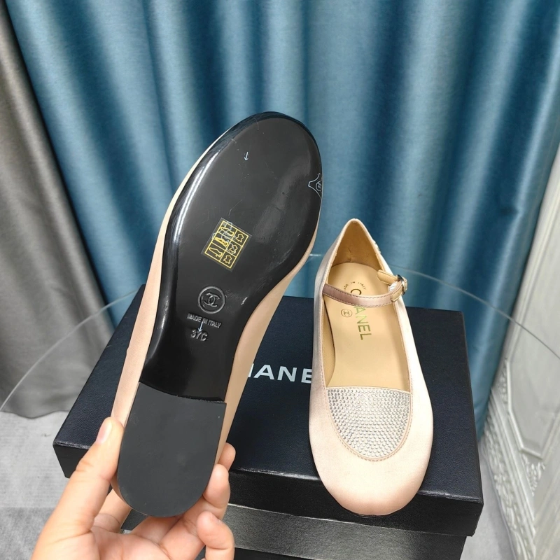 GoAnywhere Chxnxl Flat Shoes 131841