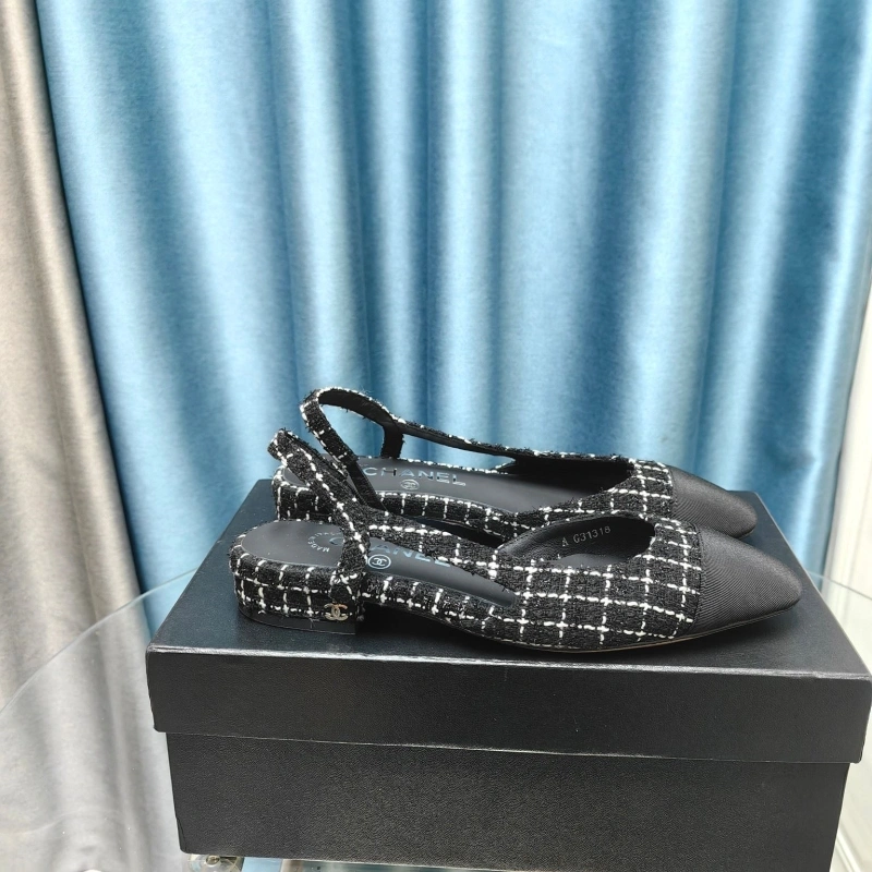 Modern Chxnxl Sandals 131286