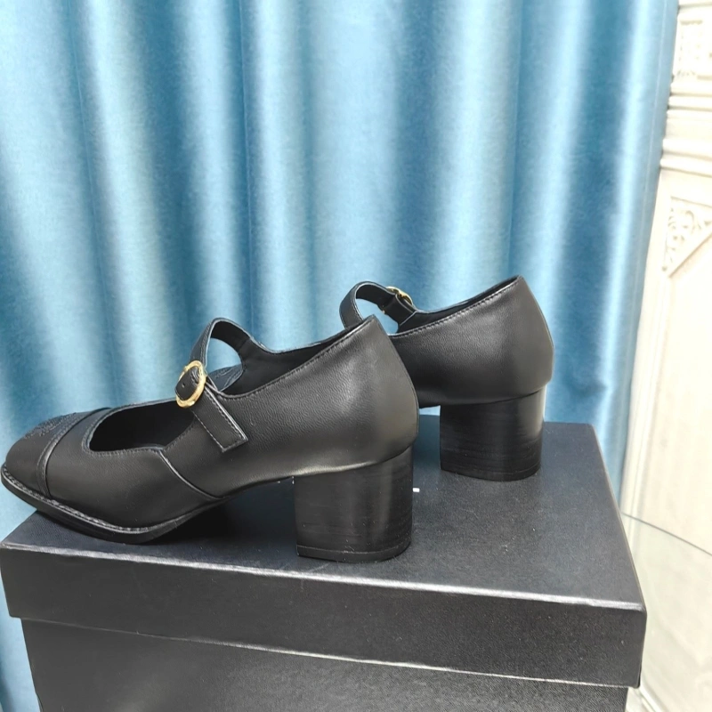 Functional Chxnxl Flat Shoes 131839