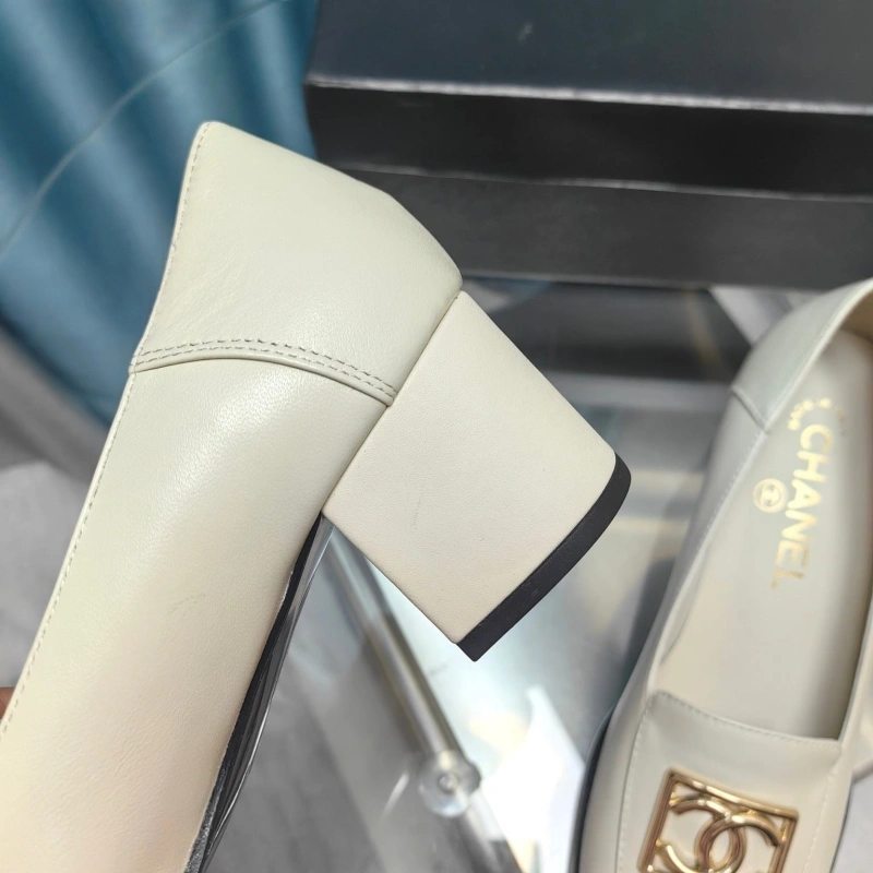 NewStyle Chxnxl Flat Shoes 131850