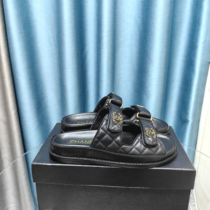 NewStyle Chxnxl Sandals 131268