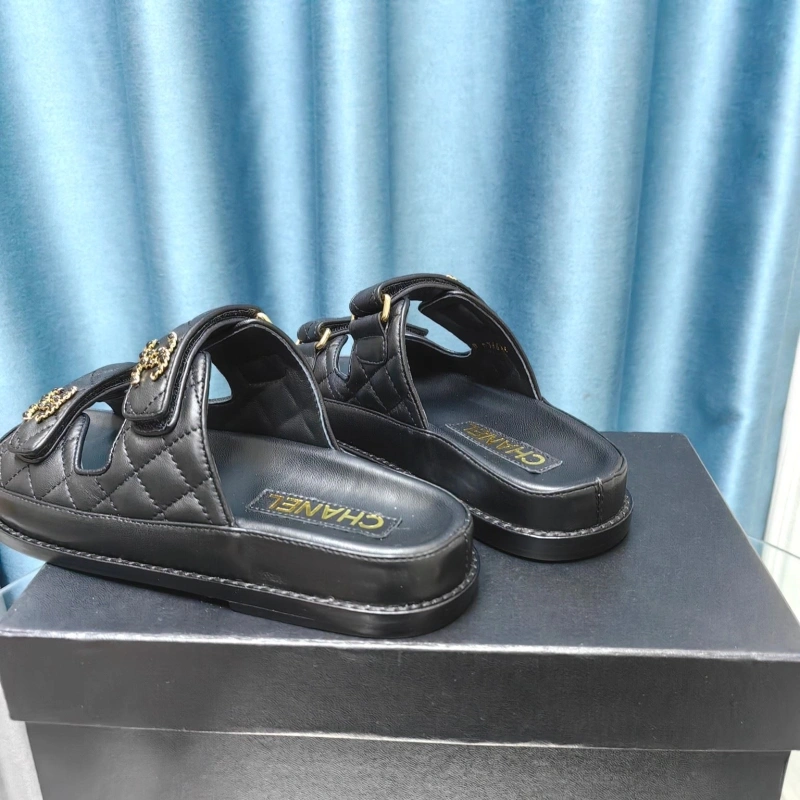 NewStyle Chxnxl Sandals 131268