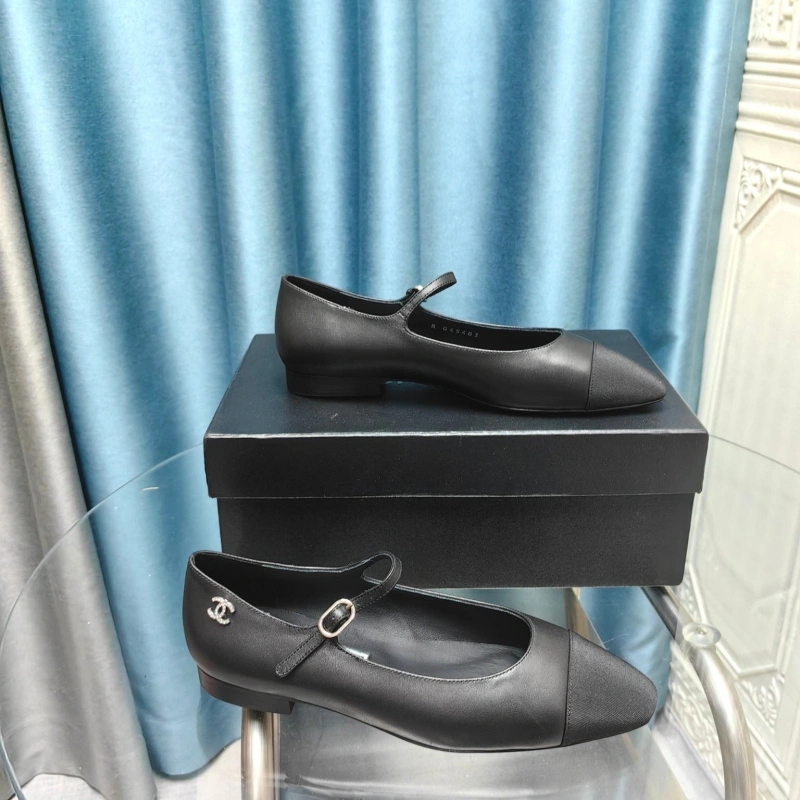 Sleek Chxnxl Flat Shoes 131838
