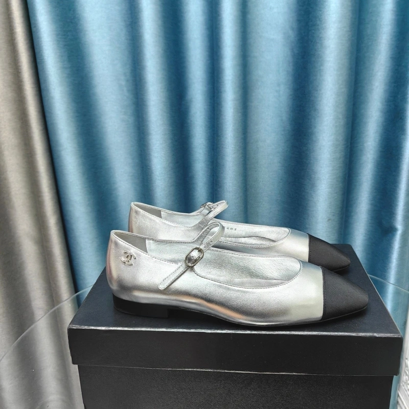 Fashionable Chxnxl Flat Shoes 131834