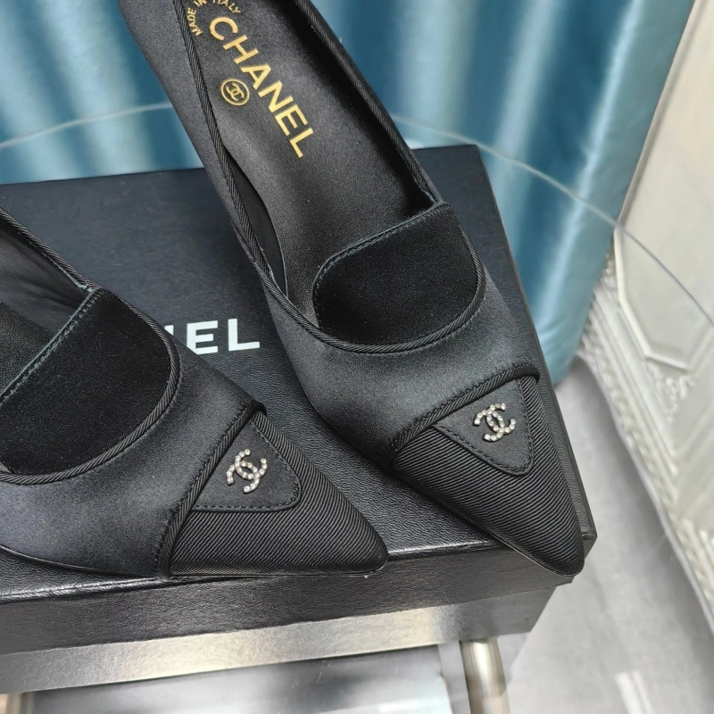 ModernLook Chxnxl High Heels 131585