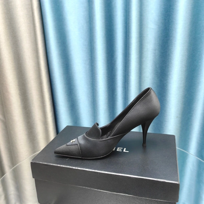 ModernLook Chxnxl High Heels 131585