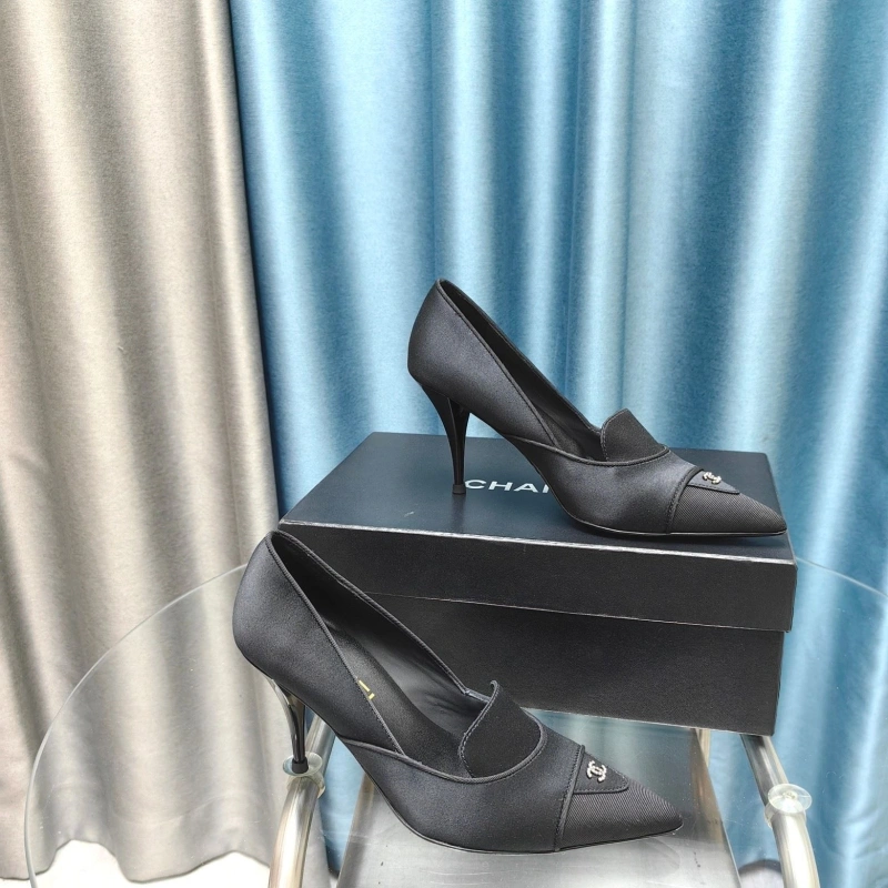 ModernLook Chxnxl High Heels 131585