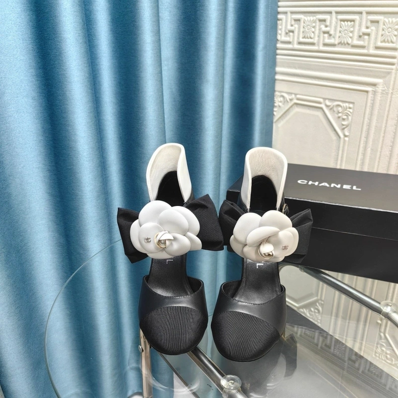 Cozy Chxnxl High Heels 131579