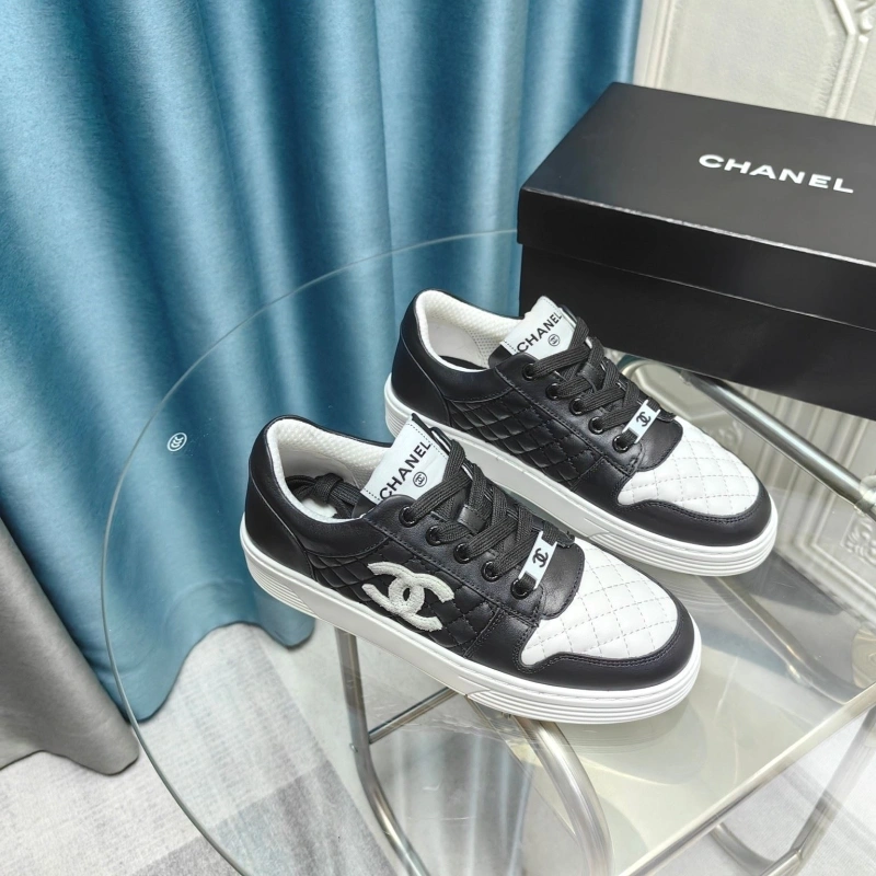 Durable Chxnxl Sneakers 132125
