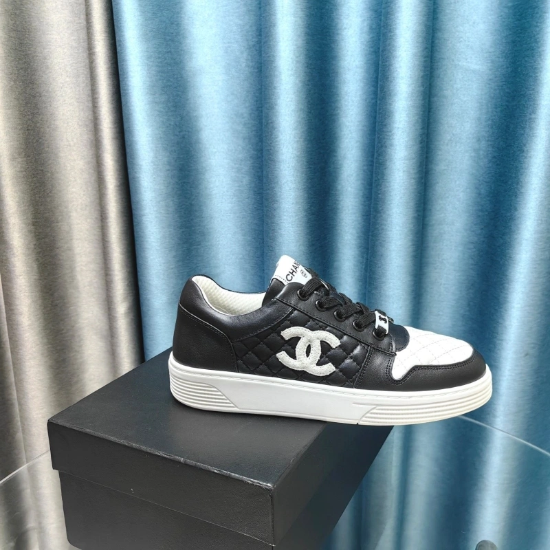 Durable Chxnxl Sneakers 132125