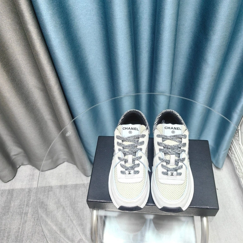 Minimalist Chxnxl Sneakers 132120