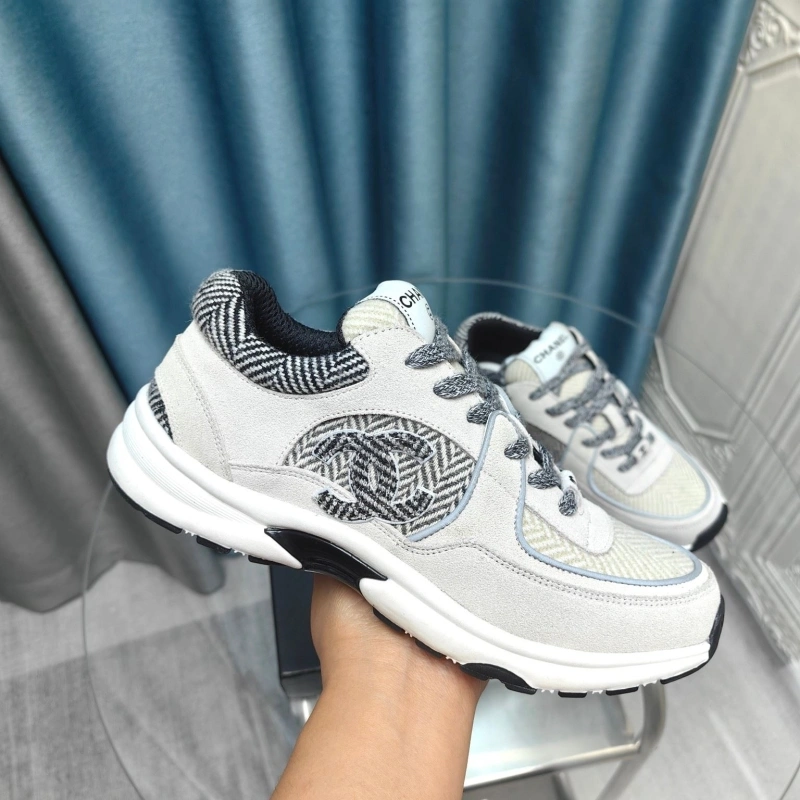 Minimalist Chxnxl Sneakers 132120