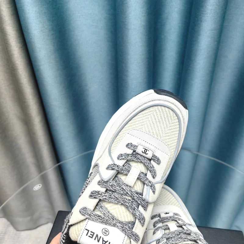 Minimalist Chxnxl Sneakers 132120