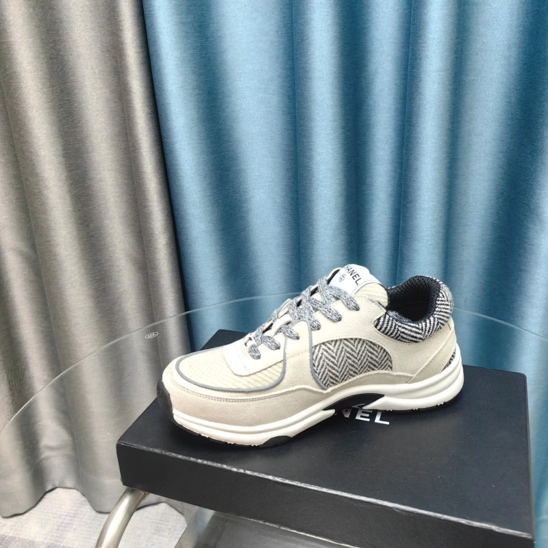 Minimalist Chxnxl Sneakers 132120
