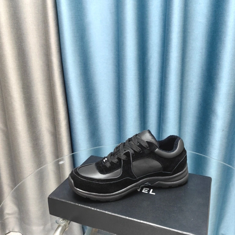 Cozy Chxnxl Sneakers 132113