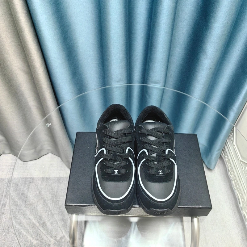 Practical Chxnxl Sneakers 132111
