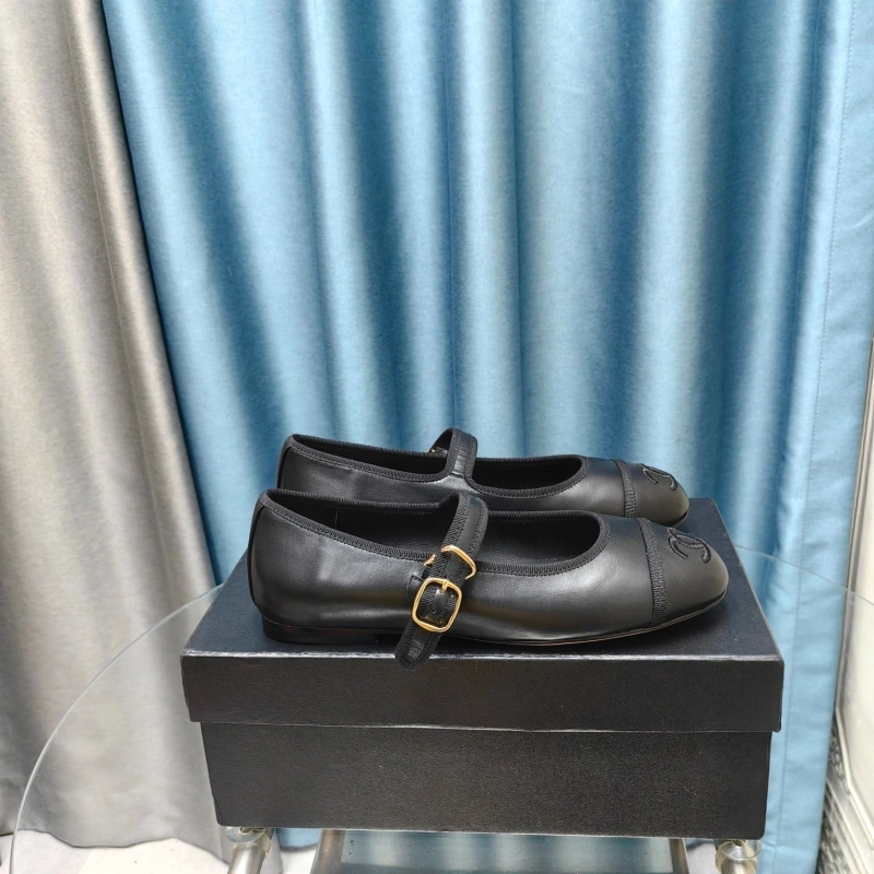 Bright Chxnxl Flat Shoes 131852